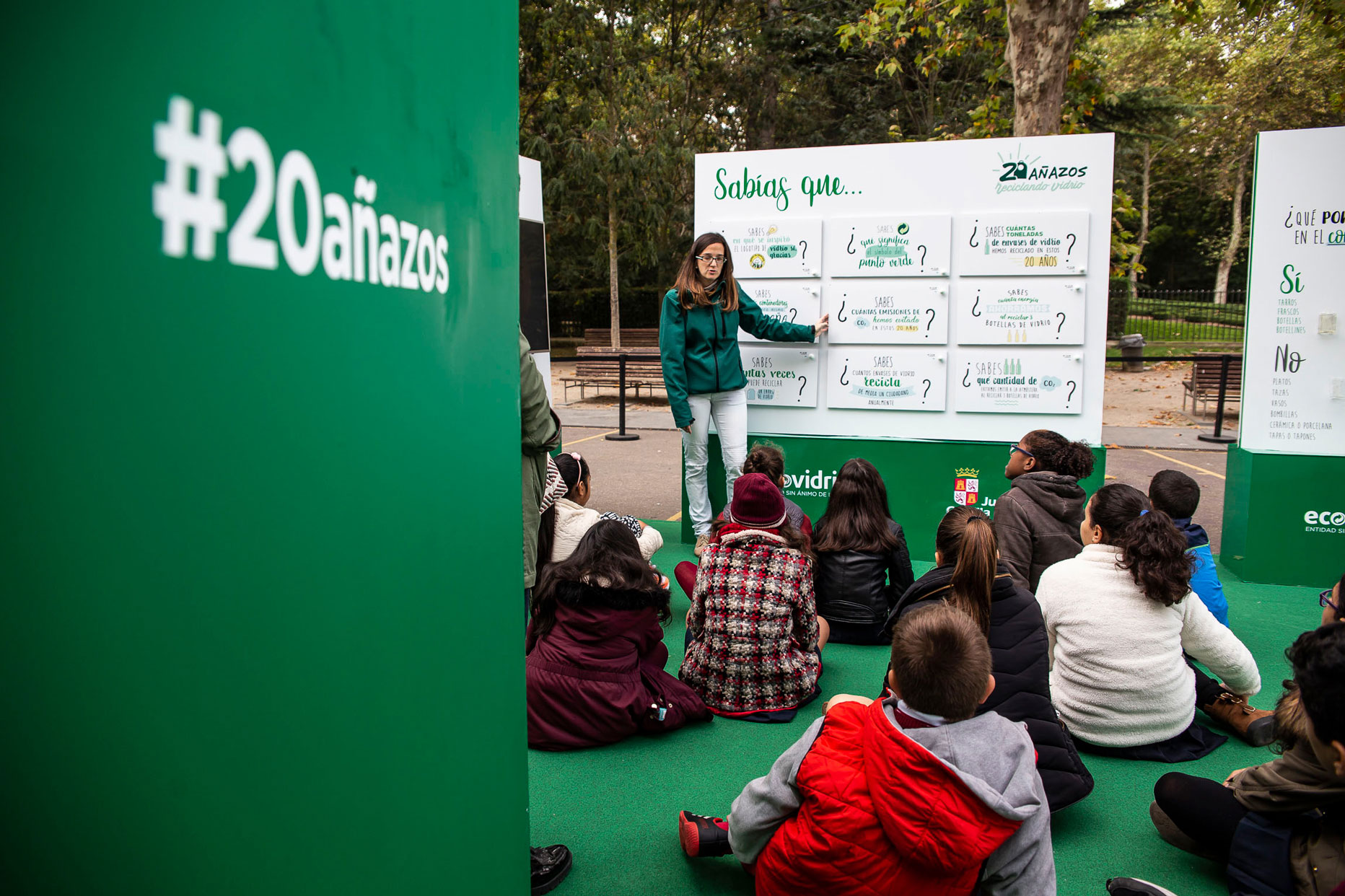 exposición itinerante “20 añazos reciclando envases de vidrio"